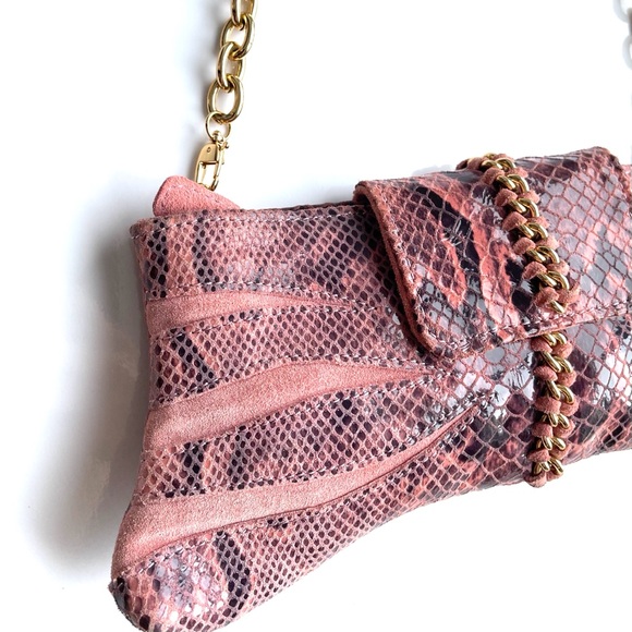 Pink Salmon MARCIANO Snake Print Purse 👛 - Picture 3 of 4